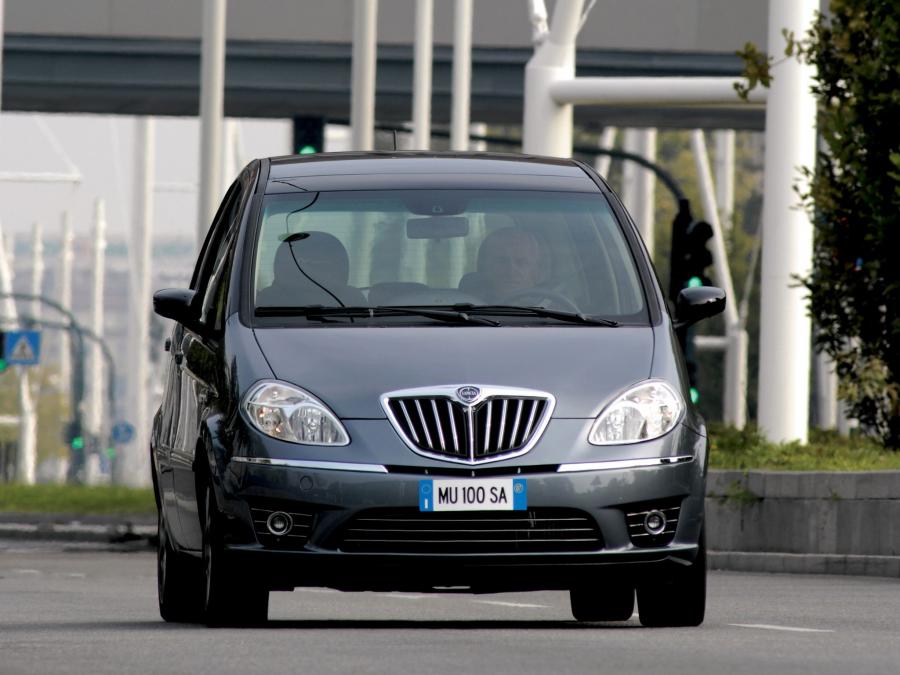  Lancia Musa 2007 года  (фото 7 из 86)